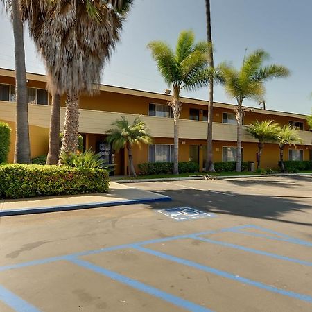 Hotel Palmeras Chula Vista Exterior photo